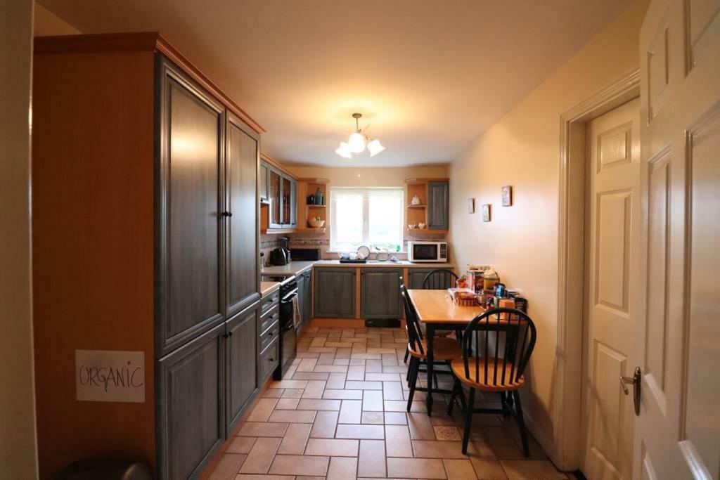 Strandhill Home, One Minute From The Beach And Pubs Eksteriør billede