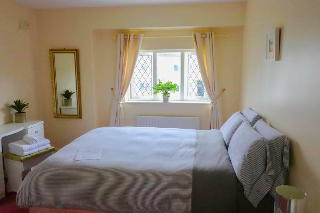 Strandhill Home, One Minute From The Beach And Pubs Eksteriør billede