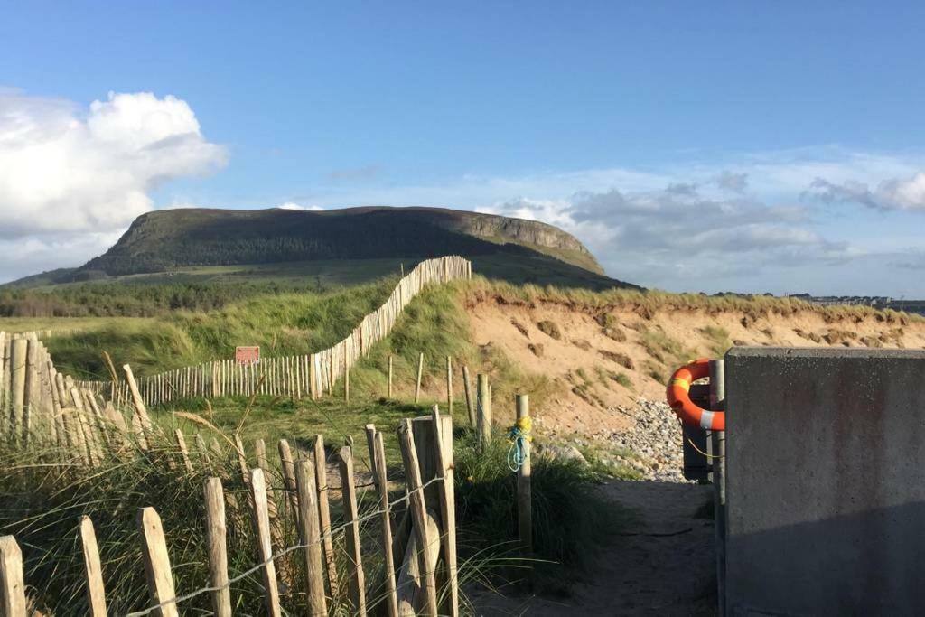 Strandhill Home, One Minute From The Beach And Pubs Eksteriør billede